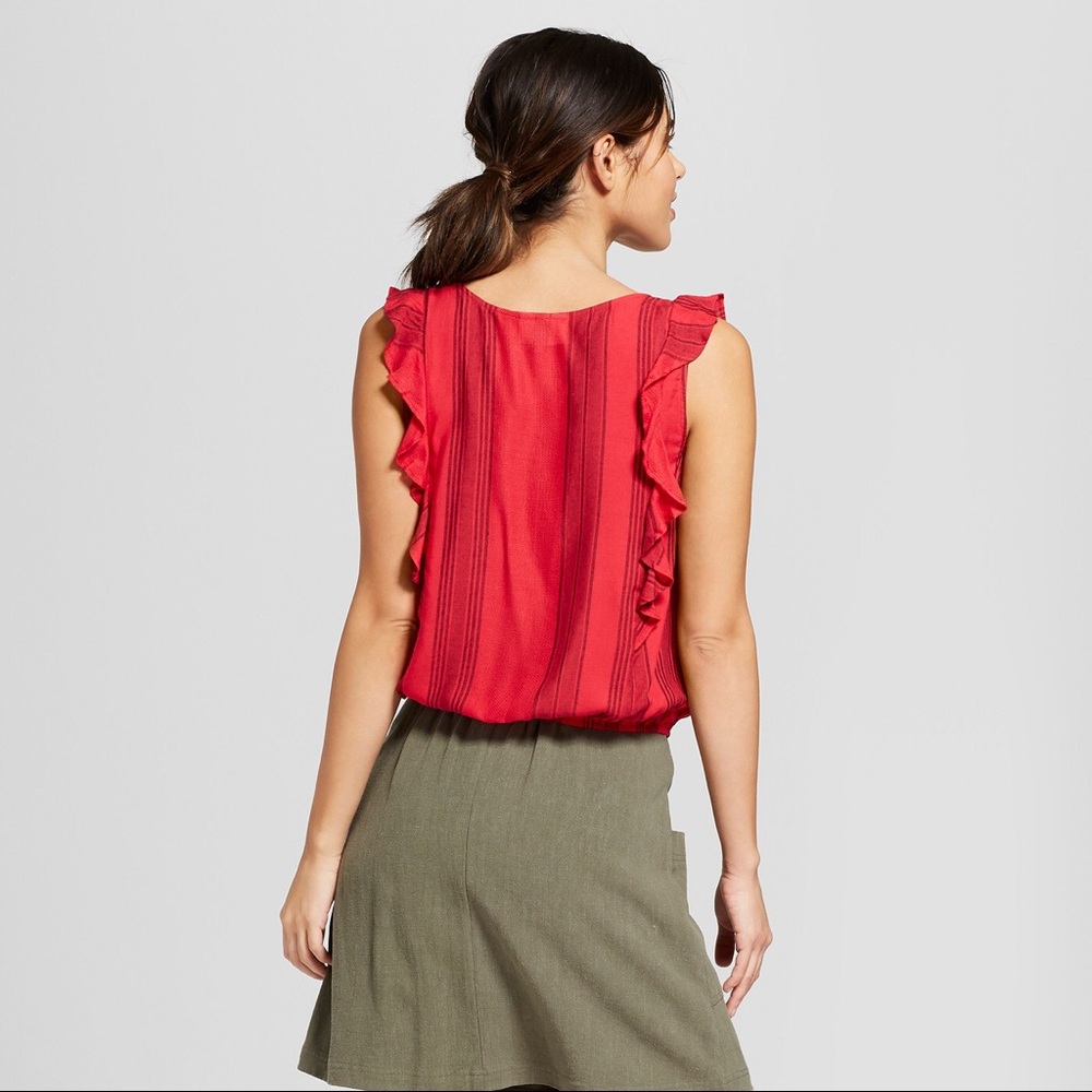 Universal Thread Printed Ruffle Blouse NWT - Picture 2 of 3